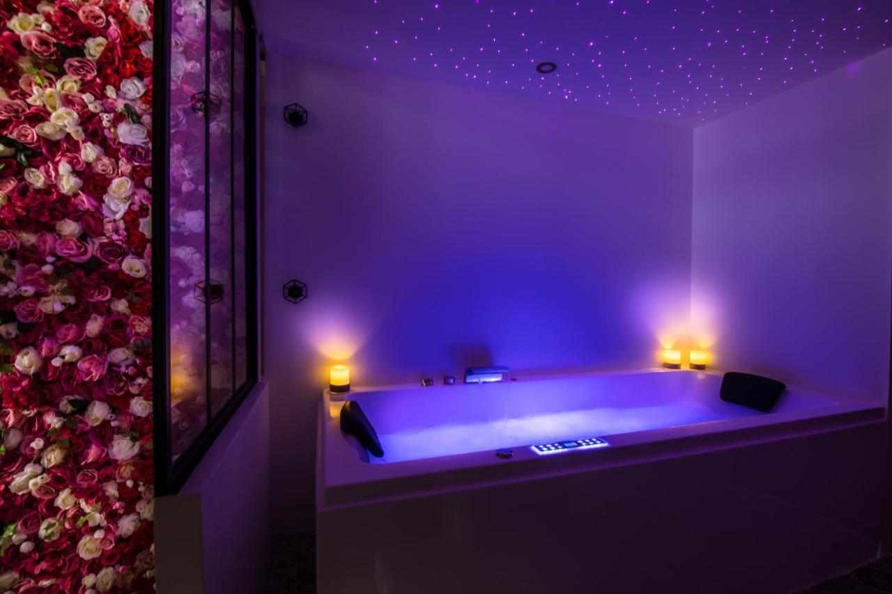 Suite Romantique Avec Jacuzzi - Hypercentre, Place Jean Jaures Montpellier Exterior foto